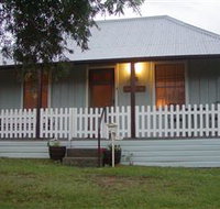 Tinonee Cottages - Melbourne Tourism