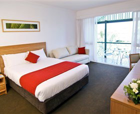 Novotel Twin Waters Resort - Melbourne Tourism 3