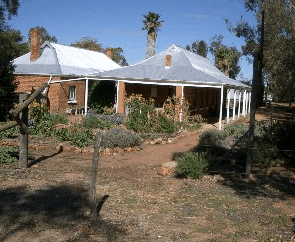 Avondale Discovery Farm - Melbourne Tourism