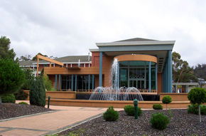 Country Club Tasmania - Melbourne Tourism 3