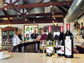 D'Arenberg Vineyard And Winery - Melbourne Tourism 0