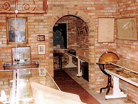 Bligh Museum Of Pacific Exploration - Melbourne Tourism 0