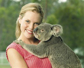 Paradise Country Aussie Farm Tour - Melbourne Tourism 0