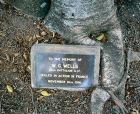 Eumundi War Memorial - Melbourne Tourism 0