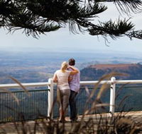 Picnic Point Lookout And Parkland - Melbourne Tourism