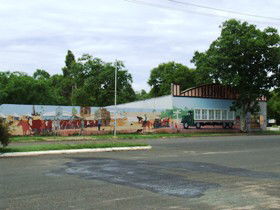 Augathella Murals - Melbourne Tourism 0