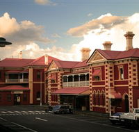 Historic Walk Through Mort Estate - Melbourne Tourism