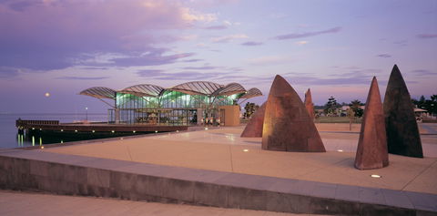 The Carousel - Melbourne Tourism 3