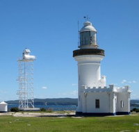 Point Perpendicular Lighthouse and Lookout - Melbourne Tourism