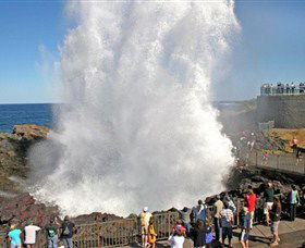 Kiama Blowhole - Melbourne Tourism 0