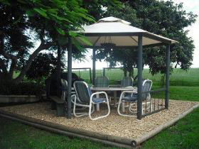 Vintners Secret Vineyard, Cellar Door And Cafe - Melbourne Tourism 1