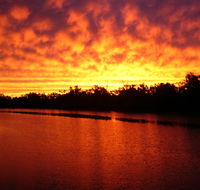 Warrego River Walk - Melbourne Tourism
