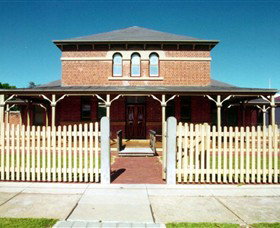 Wentworth Courthouse - Melbourne Tourism 0