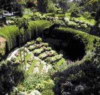Umpherston Sinkhole - Melbourne Tourism