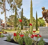 Private Robert Mactier Statue - Melbourne Tourism