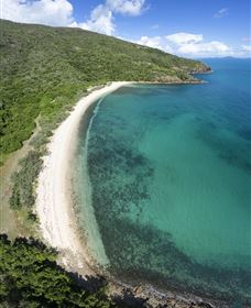 Connie Bay On Keswick Island - Melbourne Tourism 2