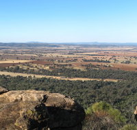 Basin Gully to Eualdrie lookout track - Melbourne Tourism