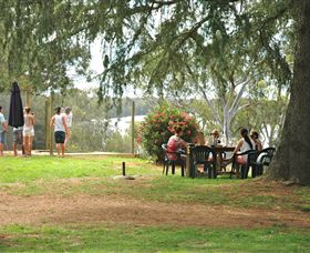 Lake Moodemere Estate - Melbourne Tourism 3