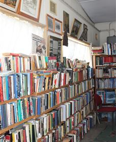 The Last Post Bookshop - Melbourne Tourism 1