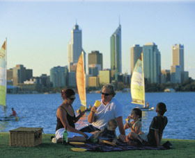 Swan River Foreshore - Melbourne Tourism 0