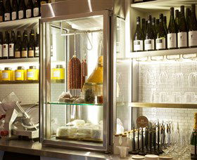 East Coast Lounge - Melbourne Tourism 0