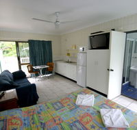 Tropical Palms Inn - Melbourne Tourism