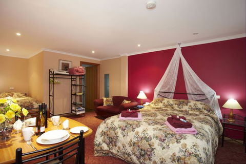 NorthEast Restawhile Bed And Breakfast - Melbourne Tourism 7