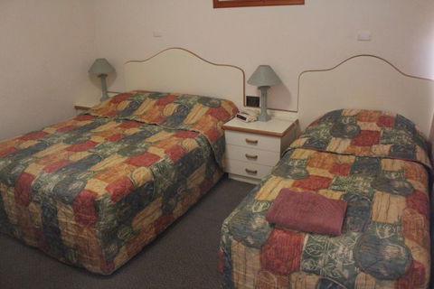 Golfview Motor Inn - Melbourne Tourism 0