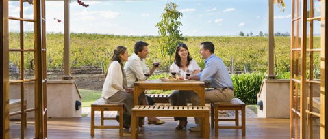 A&D Tours And Charters - Melbourne Tourism 1