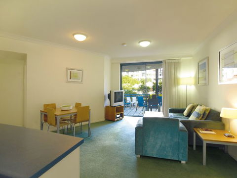 Oaks Calypso Plaza - Melbourne Tourism 3