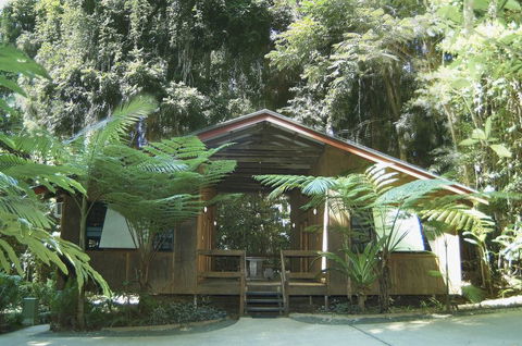 Cape Trib Beach House Resort - Melbourne Tourism 8