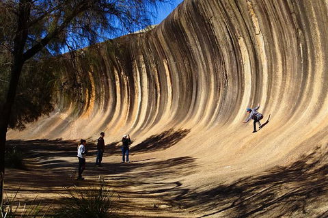 The Big Wave Rock (Private) Day Tour - Melbourne Tourism 0