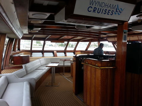 Lunch Buffet Cruise On The Gold Coast - Melbourne Tourism 8