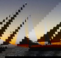 Magnetic Island Sunset Sail - Melbourne Tourism