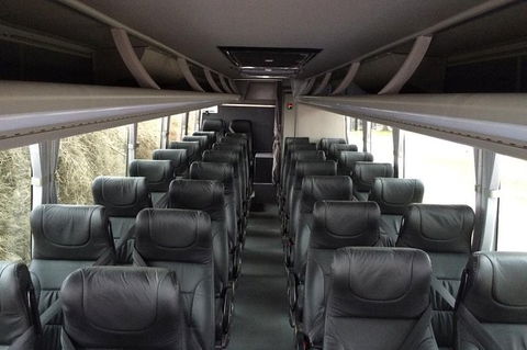 Alice Springs To Uluru (Ayers Rock) Coach Transfer - Melbourne Tourism 1