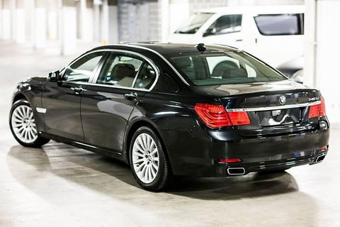 Family Sydney Airport Departure Transfer - Melbourne Tourism 4