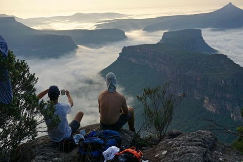 Hiking The Castle In The Spectacular Budawang Mountain Range - Melbourne Tourism 1