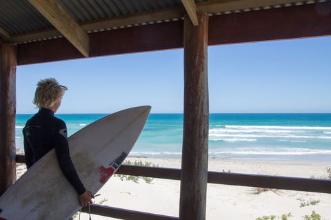 Back Beach - Geraldton - Melbourne Tourism 0