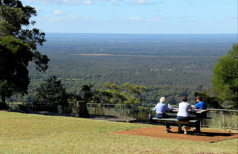 Hawkesbury Lookout - Melbourne Tourism 0