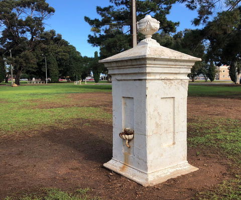 Bews Fountain, Kadina - Melbourne Tourism 0