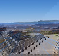 Hassans Walls Lookout - Melbourne Tourism