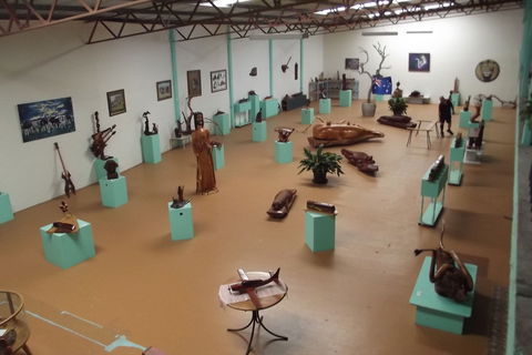 Ant's Redgum Gallery - Melbourne Tourism 1