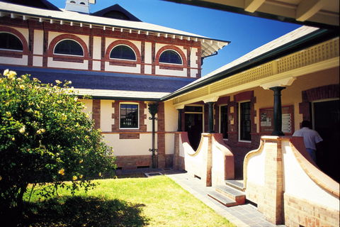 Bourke Town Trail - Melbourne Tourism 0