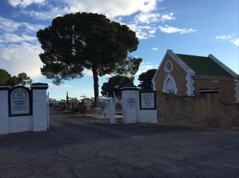 Moonta Cemetery - Melbourne Tourism 2