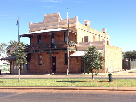 Old Gentleman's Club - Melbourne Tourism 0