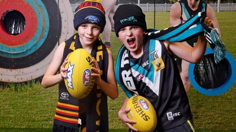AFL Max Adelaide - Melbourne Tourism 0