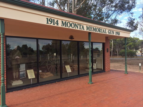 Moonta Memorial Gun 1914-1918 - Melbourne Tourism 0