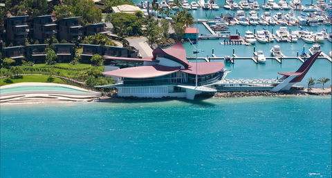 Hamilton Island Yacht Club - Melbourne Tourism 1