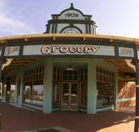Coolamon - Melbourne Tourism