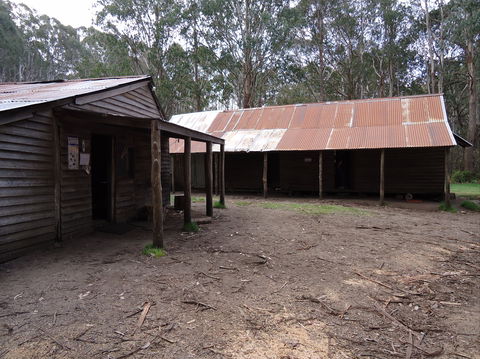Razorback Hut - Melbourne Tourism 0